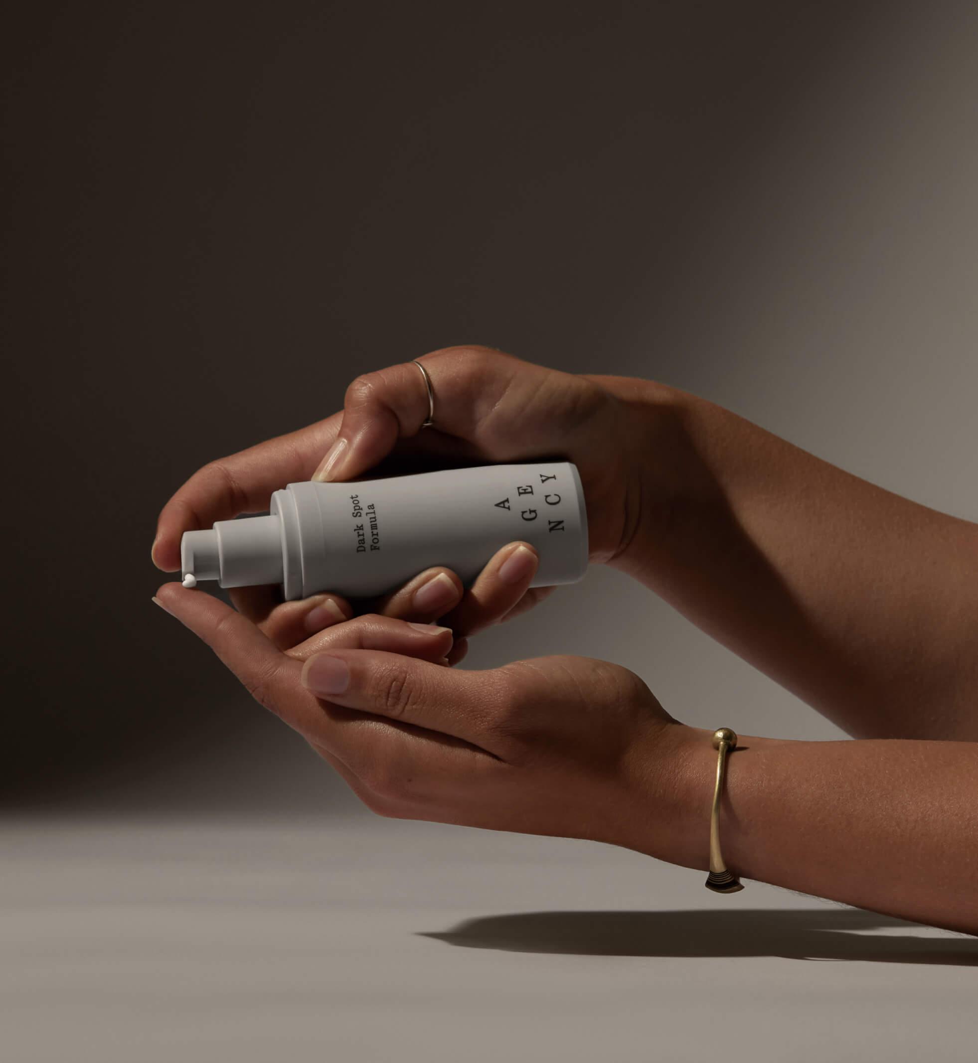 Future formula bottle - Allure breakthrough award 2021